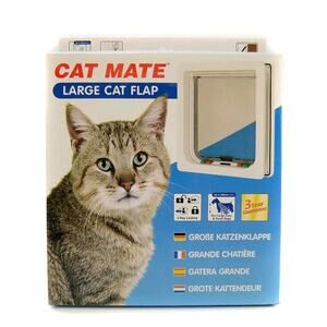 New Cat Mate Swing Flap Door WHITE  4-way Locking Large Cat Small Dog Rainproof